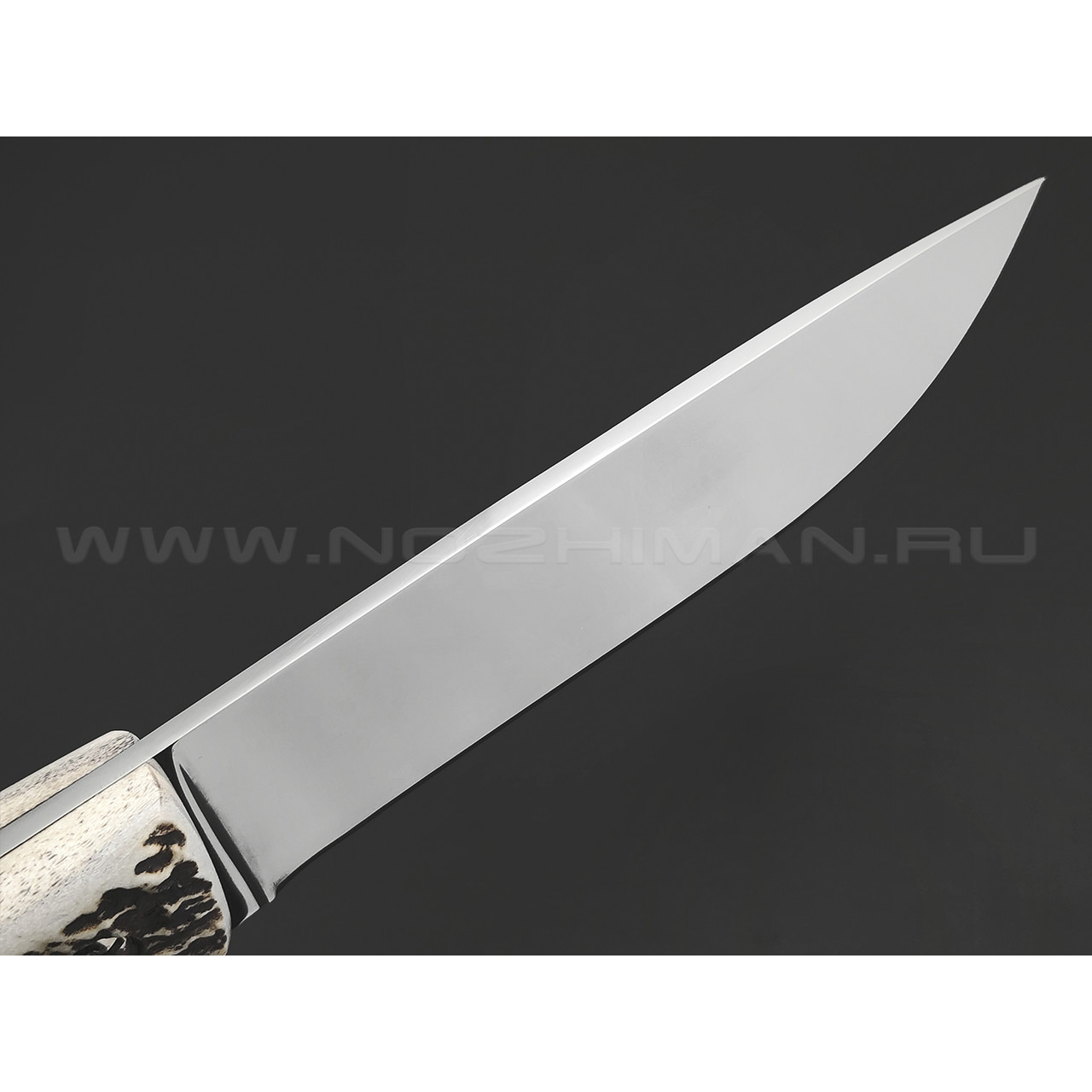 Платонов Д.Г. кованый нож Тигр сталь 95Х18, рукоять Рог лося, стальные винты