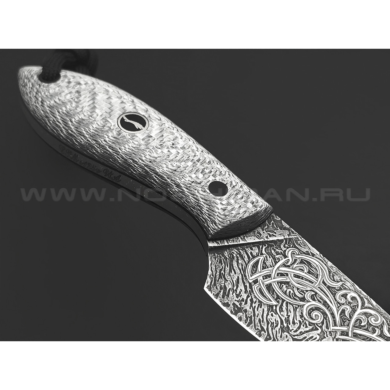 Волчий Век нож МасичЬка Custom сталь CPM S125V WA, рукоять Silver twill, carbon fiber