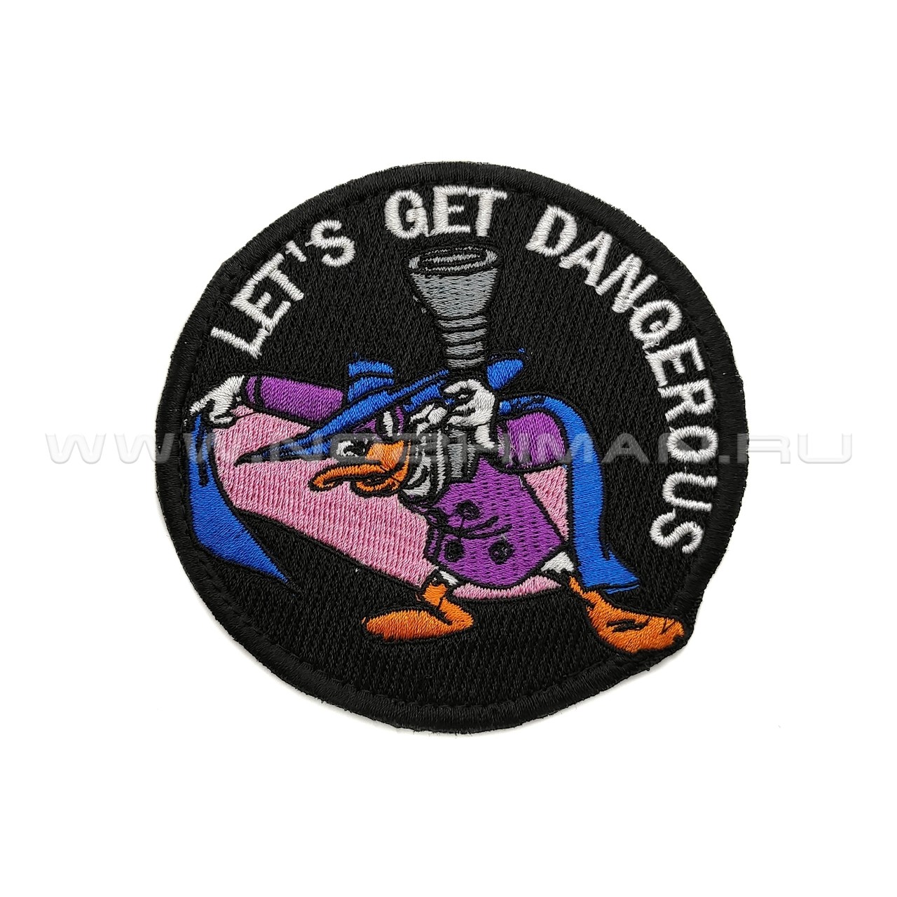 Патч П-388 "Черный Плащ - Lets Get Dangerous"