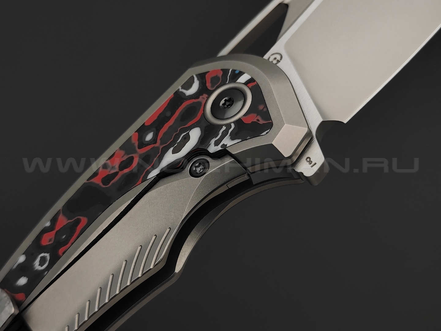 TuoTown нож Whale Limited сталь M390 bead-blast & satin, рукоять Titanium TC4, Carbon fiber red