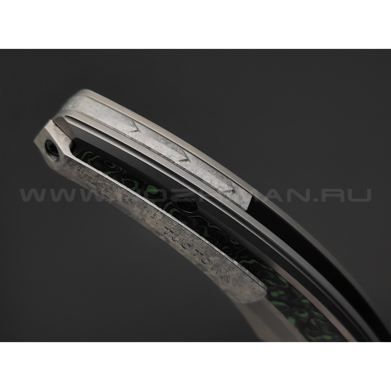 TuoTown складной нож Whale Limited TWL-MG сталь M390 bead-blast & satin, рукоять Titanium TC4, Carbon fiber green