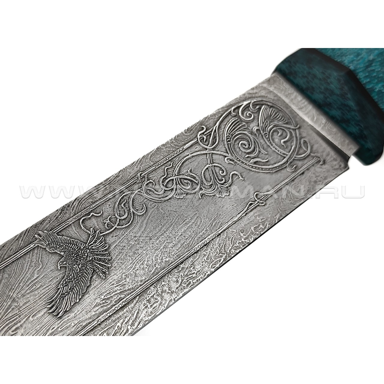 Дмитрий Болбат нож из стали S390 худ. травление, рукоять Alutex twill green, carbon fiber