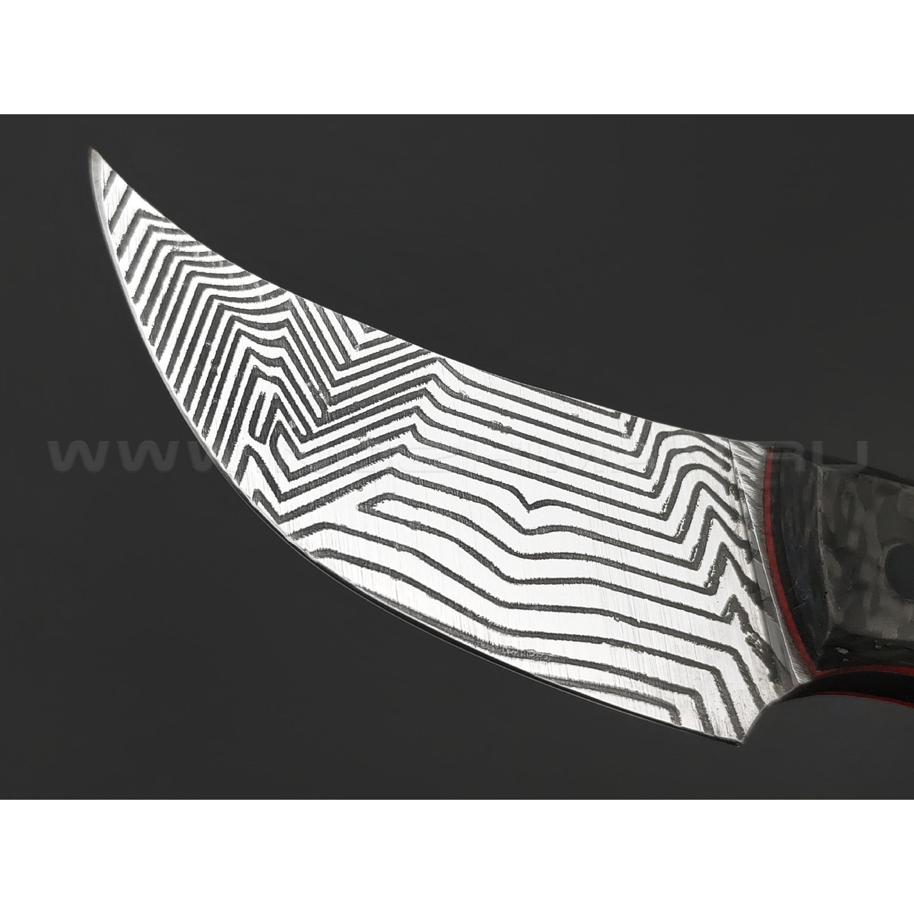 Богдан Гоготов нож NBG-56 сталь 95Х18 травление, рукоять Carbon fiber