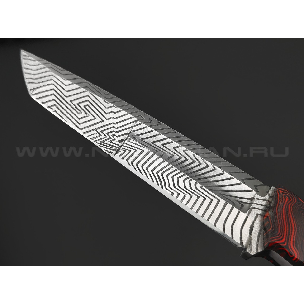 Богдан Гоготов нож Танто NBG-67 сталь 95Х18 травление, рукоять G10 chaotic black & red