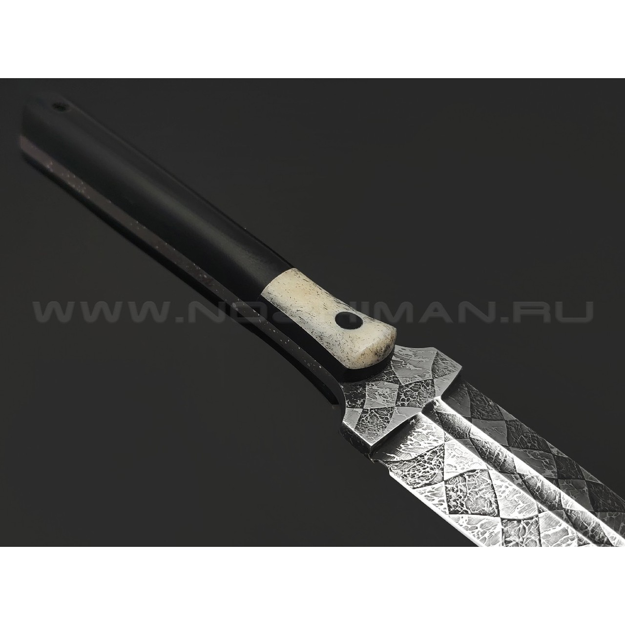 Волчий Век нож Кинжалойд Custom сталь N690 WA травление, рукоять Кость жирафа, G10 black, карбон