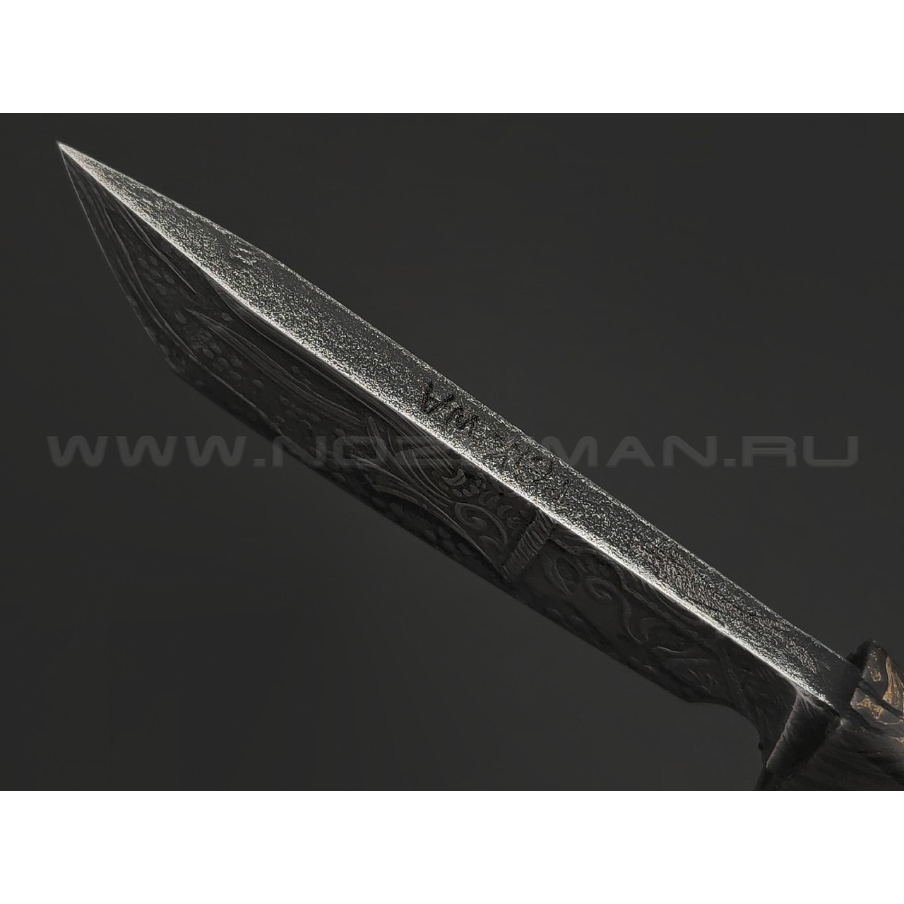 Волчий Век нож Бамбук сталь PGK WA травление, рукоять Carbon fiber dark matter gold