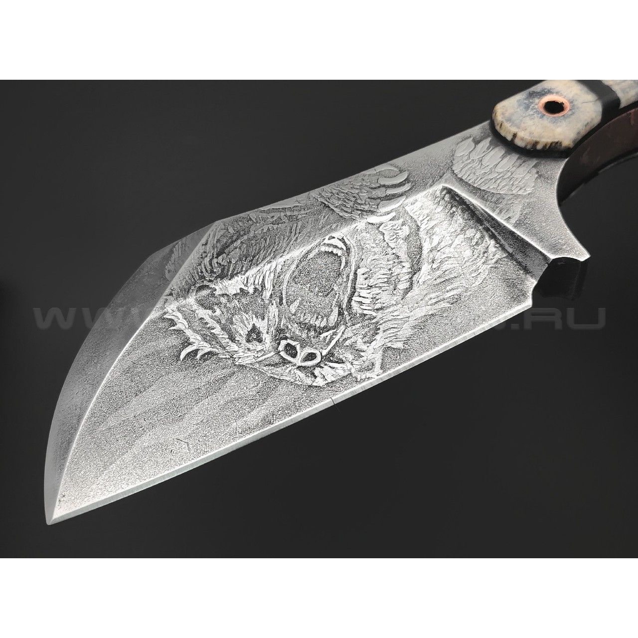 Волчий Век нож Mordor Custom сталь D2 WA обух 15 мм, рукоять Зуб Орка - стаб. рог лося, G10