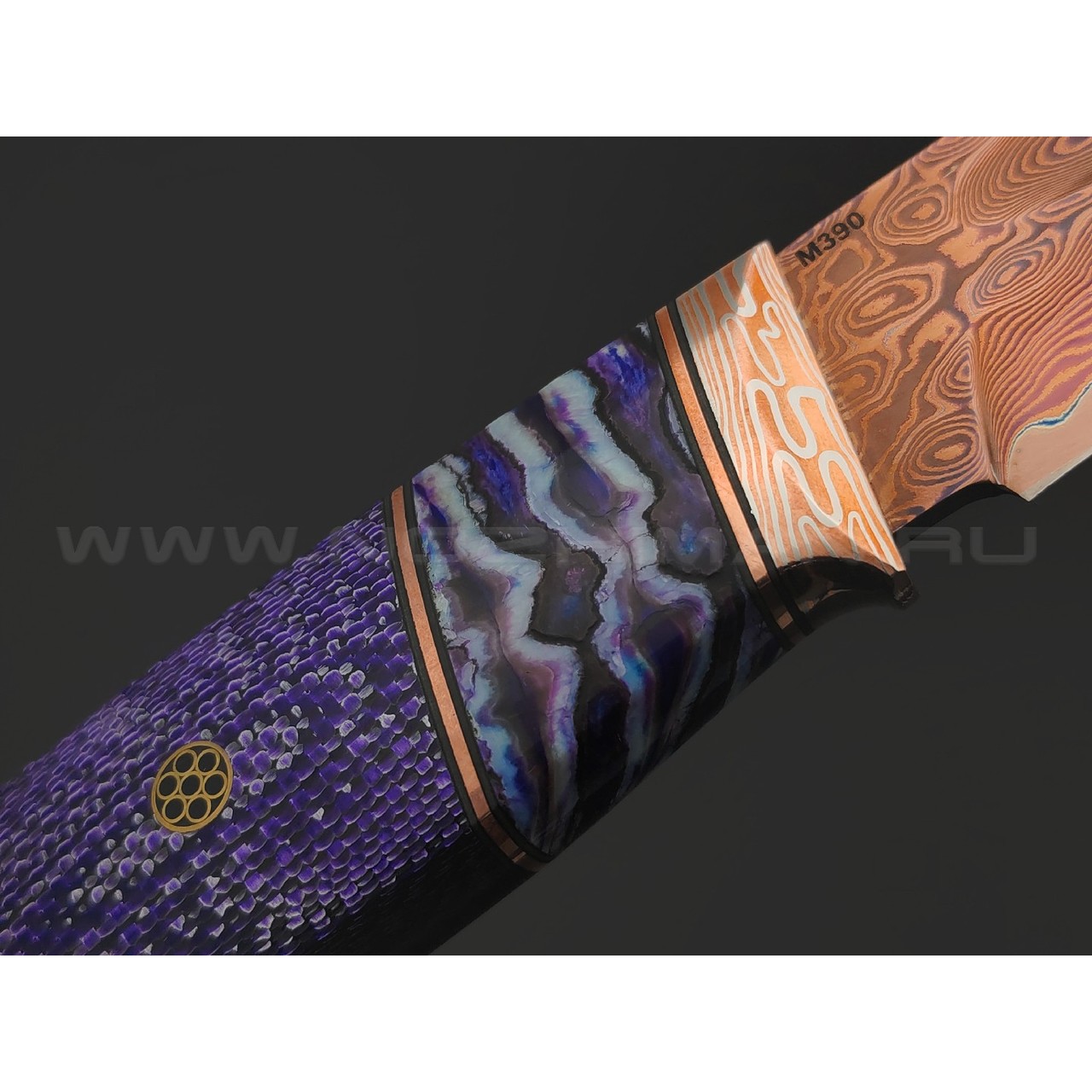 Кузница Васильева нож НЛВ149 ламинат M390, рукоять Alutex purple twill, зуб мамонта, мокумэ-ганэ, бронза