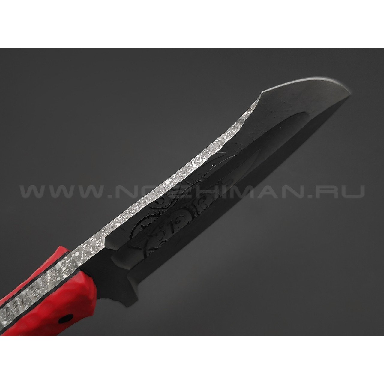 Волчий Век нож Бугай Custom сталь 95Х18 WA Худ.травление, рукоять G10 black & red, медный пин, пины карбон