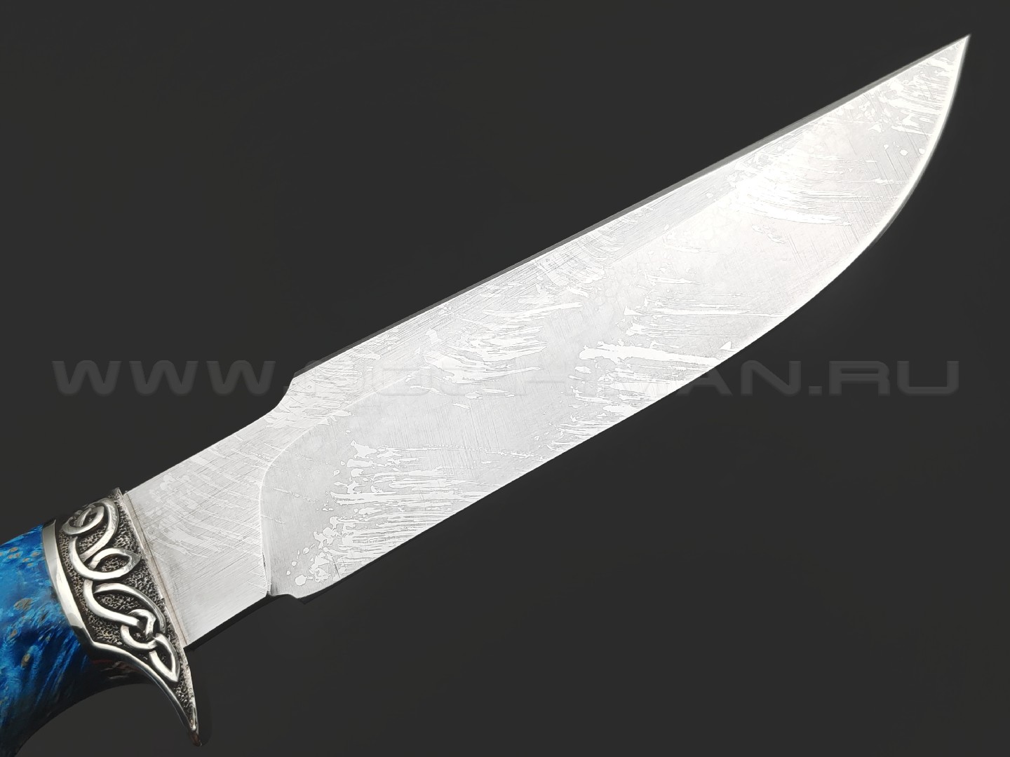 Фурсач А. А. нож Ирбис сталь Х12МФ гравировка, рукоять Гибрид дерева и акрила, мельхиор