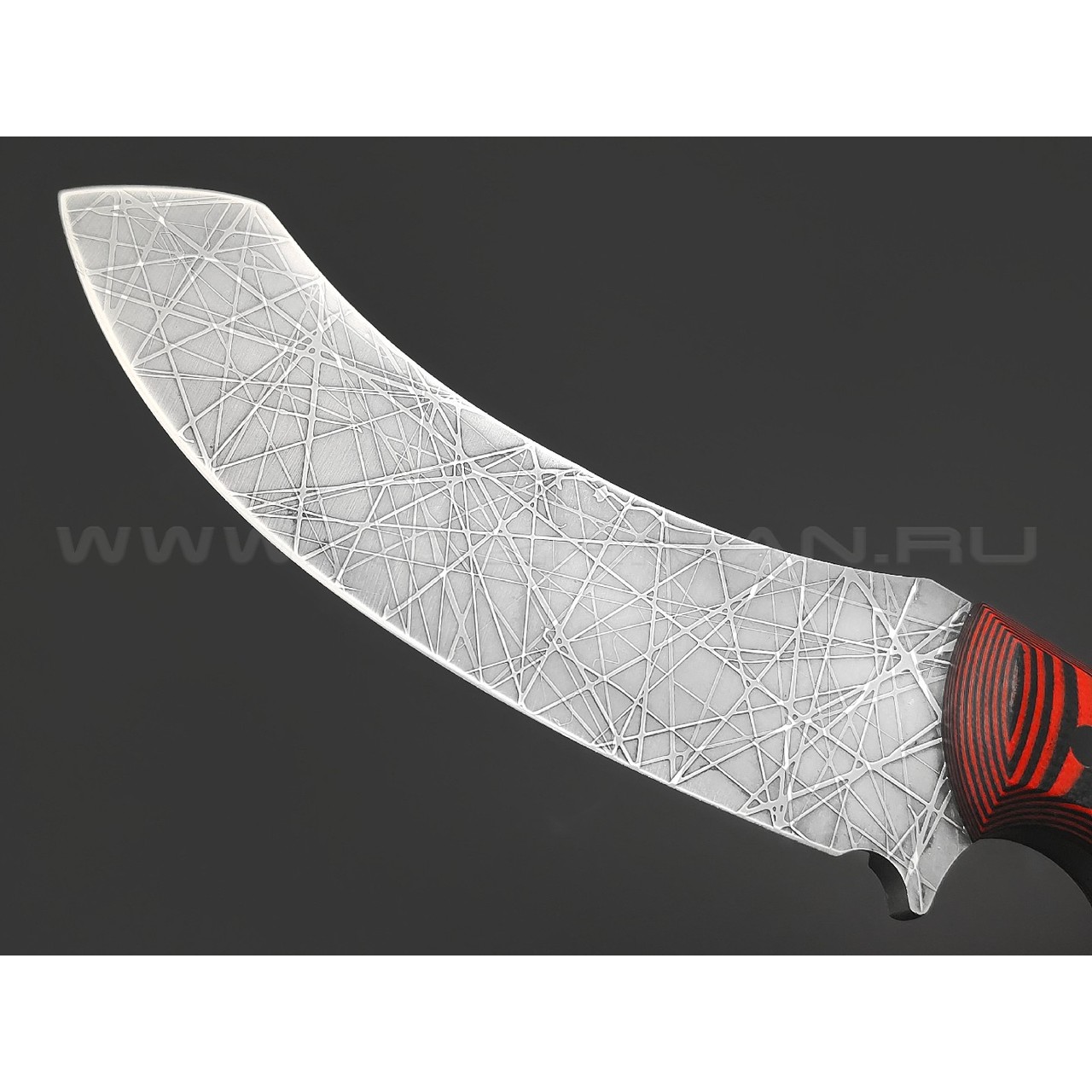 Волчий Век нож Кондрат 12 Custom сталь 95Х18 WA худ.травление Хаотик, рукоять G10 black & red, пины карбон
