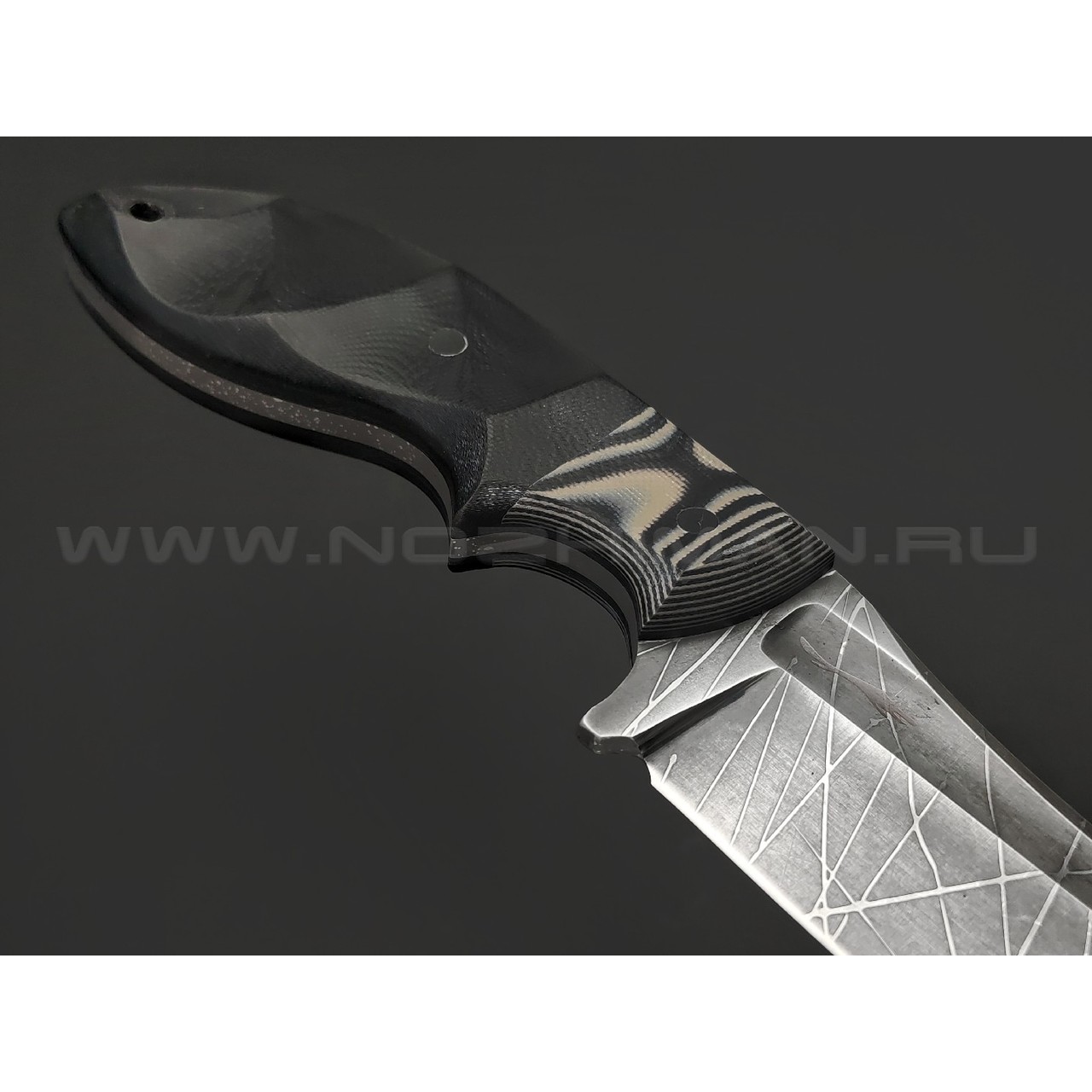 Волчий Век нож Шкуродёр Custom сталь N690 WA травление Хаотик, рукоять G10 black & tan, пины карбон