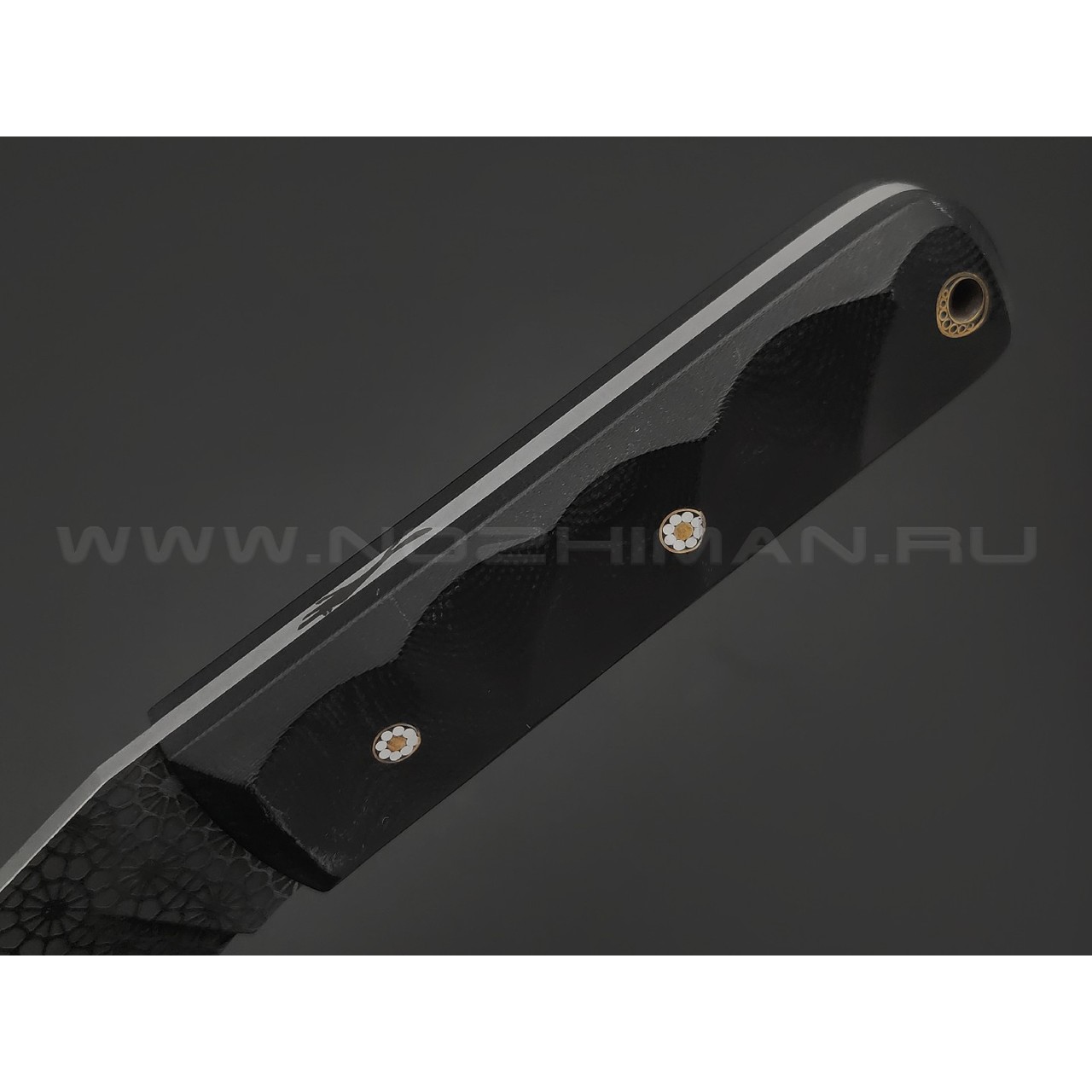 Волчий Век нож НДК 11 сталь Niolox WA худ. травление, рукоять G10 black, мозаичные пины