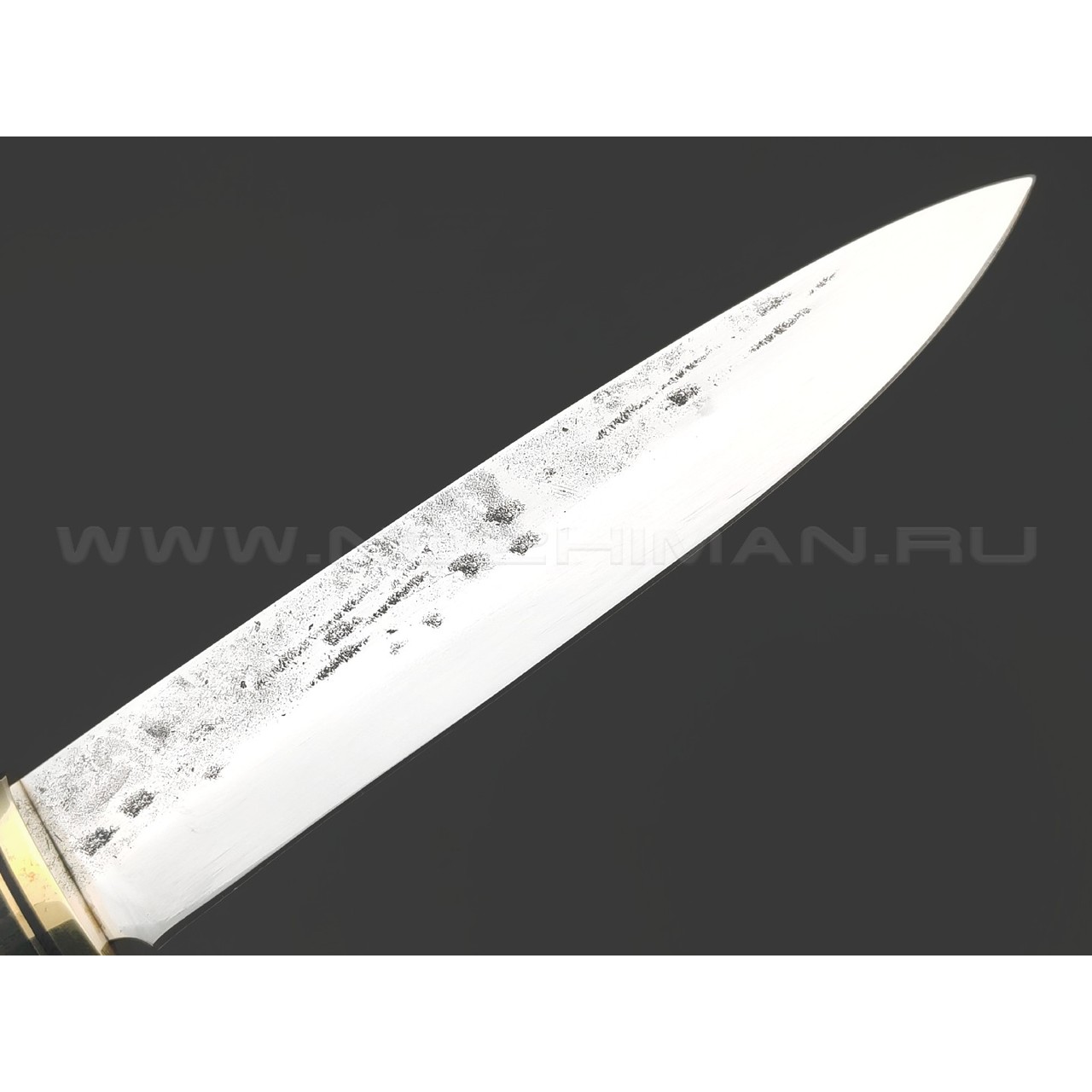 Платонов Д.Г. кованый нож Хозяюшка сталь Aus-10Co, рукоять Стаб. дерево ясень зеленый, латунь