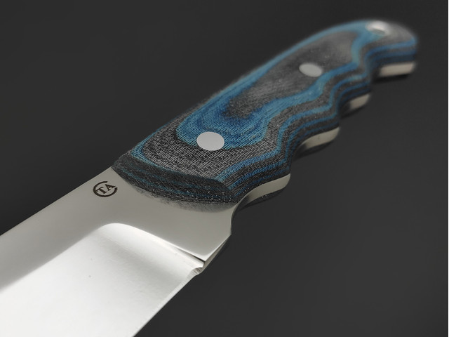 Титов и Солдатова нож Сибирь-4 удлиненный, сталь D2, рукоять Micarta black & blue