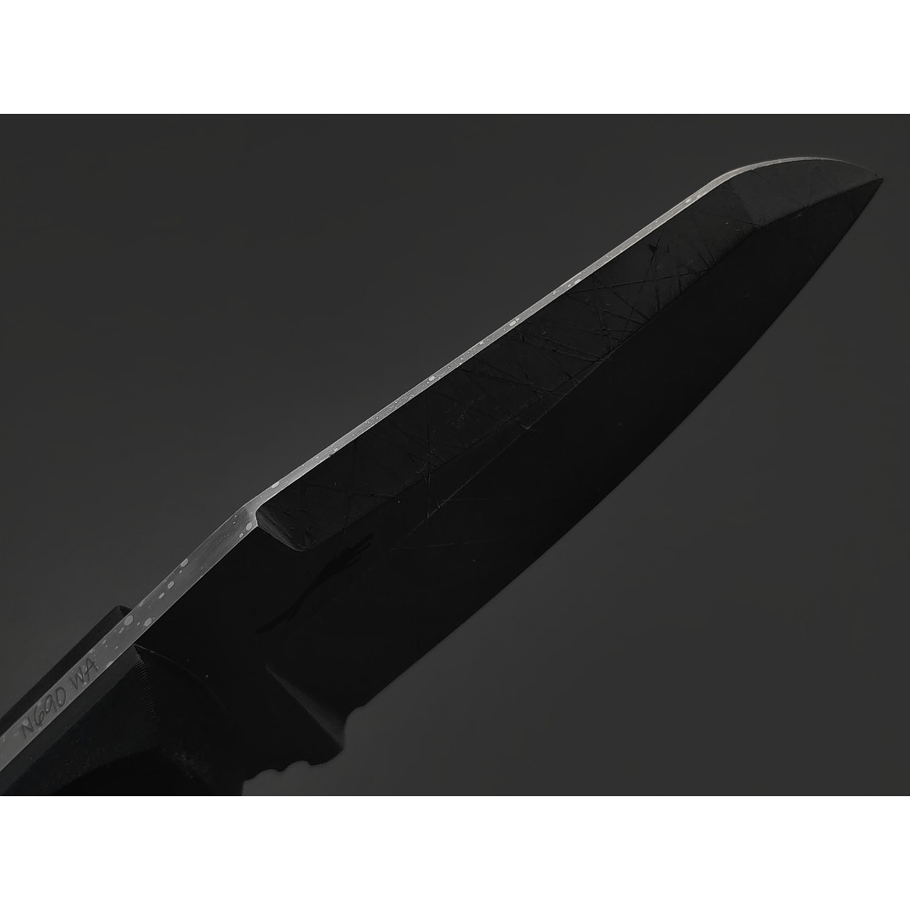 Волчий Век нож Сквозняк Brutal Edition сталь N690 WA травление Хаотик, Рукоять G10, пины карбон