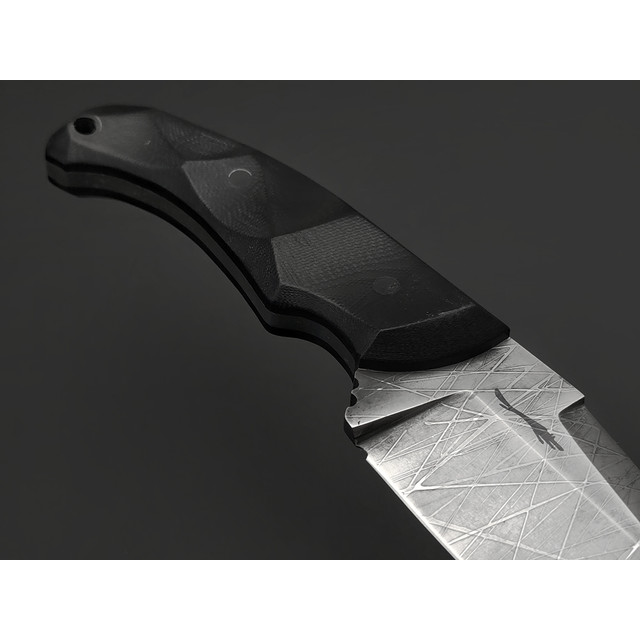 Волчий Век нож Сквозняк Brutal Edition сталь N690 WA травление Хаотик, Рукоять G10, пины карбон