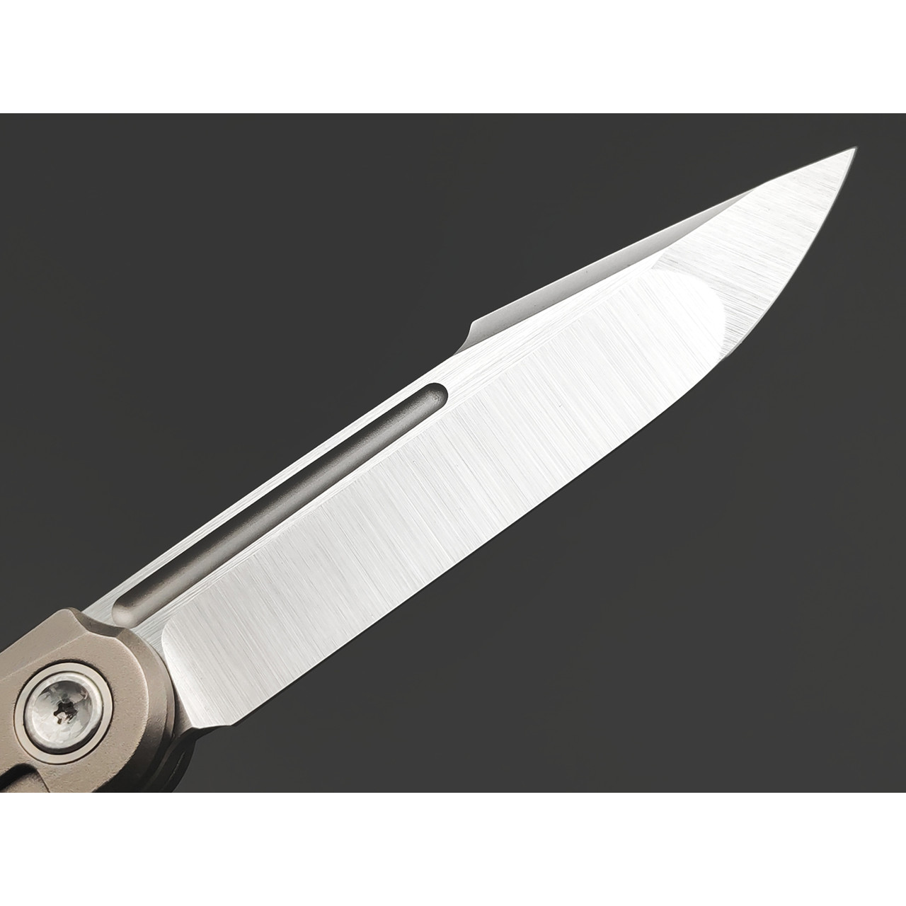 TuoTown складной нож Fin TFI-M сталь M390 satin, рукоять Titanium TC4 Grey, Crystal Titanium Grey