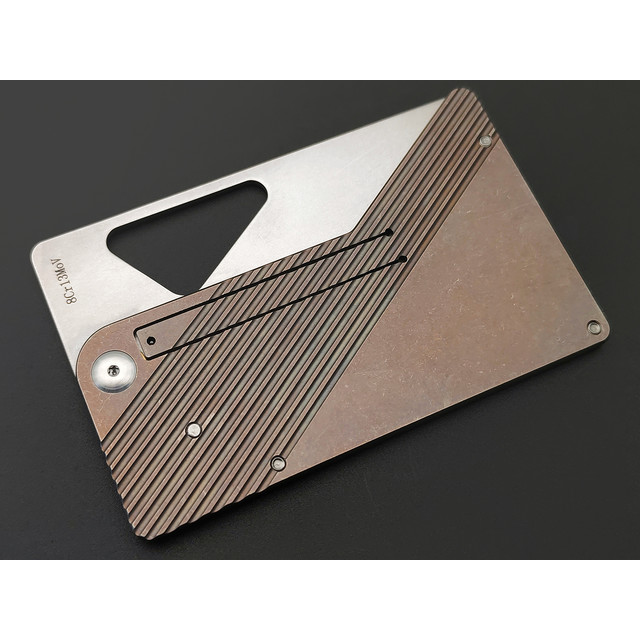 Daggerr нож Cardknife Bronze сталь 8Cr13MoV, рукоять Carbon fiber, titanium