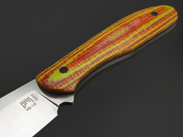 BRK нож Корюшка сталь VG-10 satin, Рукоять micarta neon yellow & red, G10