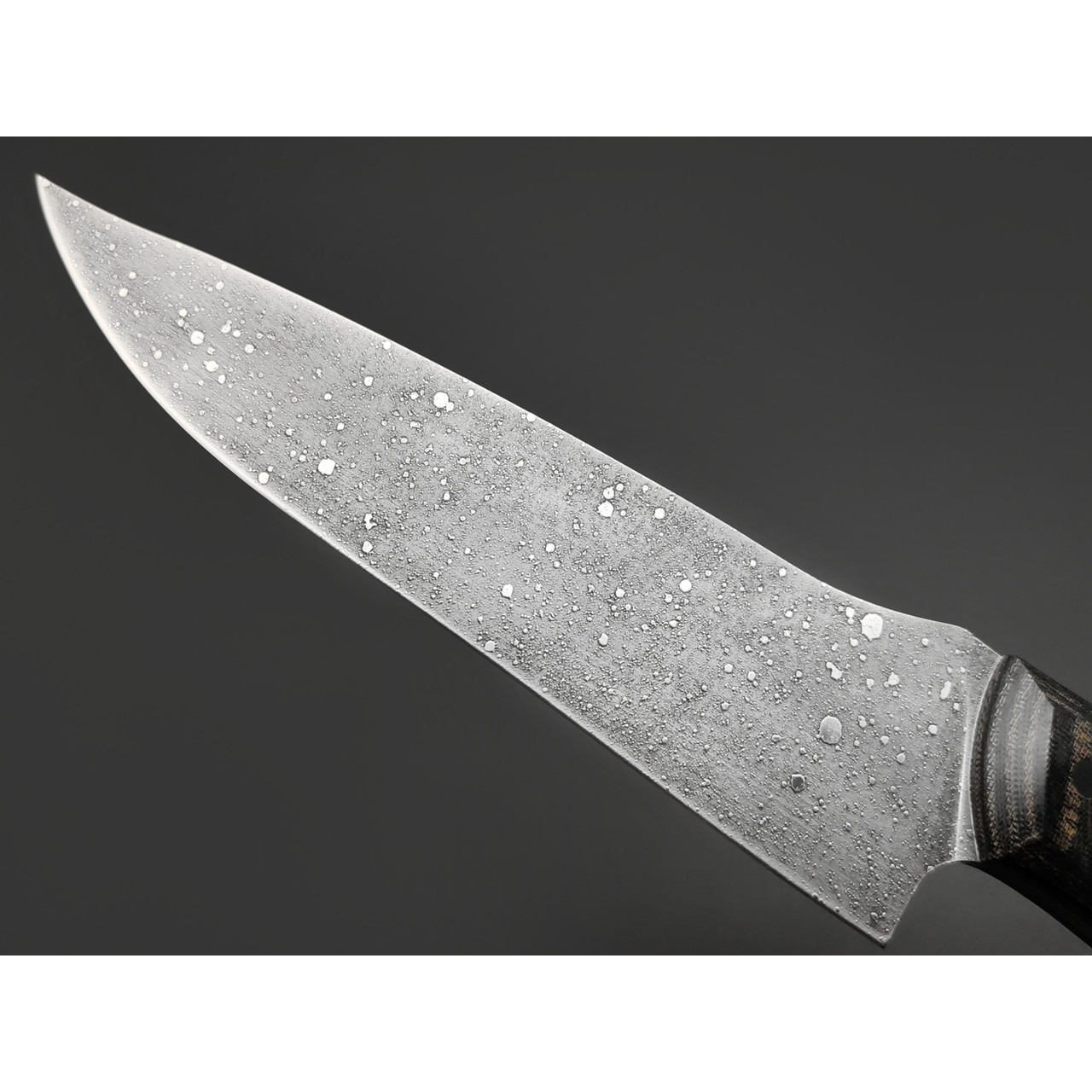 Волчий Век нож Беркем Custom сталь N690 WA травление Асфальт, Рукоять микарта, пины карбон