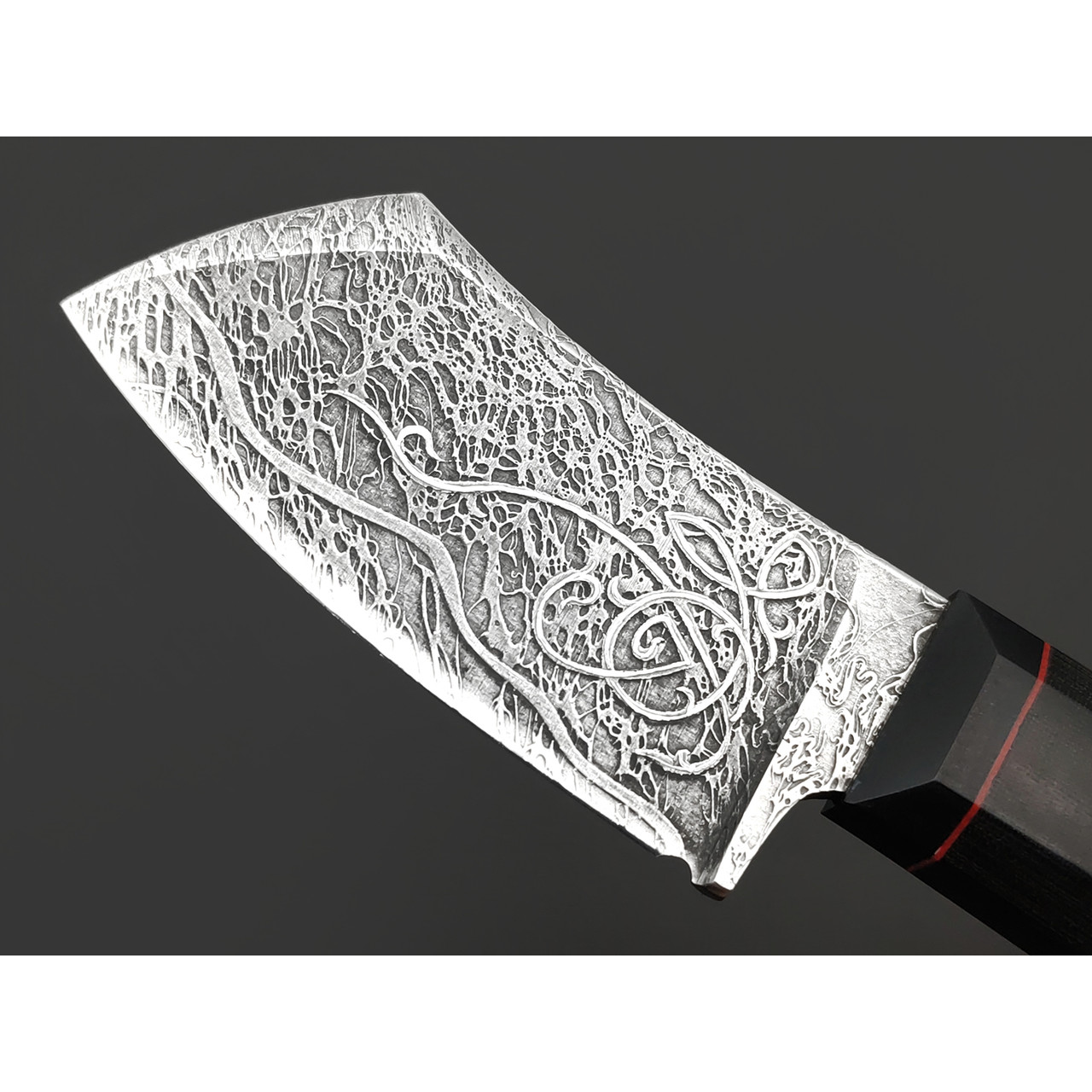 Волчий Век нож Сантоку Custom EDC сталь N690 WA художественное травление, Рукоять микарта, карбон