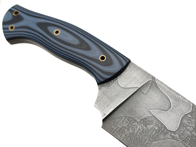 Дмитрий Болбат нож Тесак сталь 95Х18 худ. травление, рукоять G10 black & blue