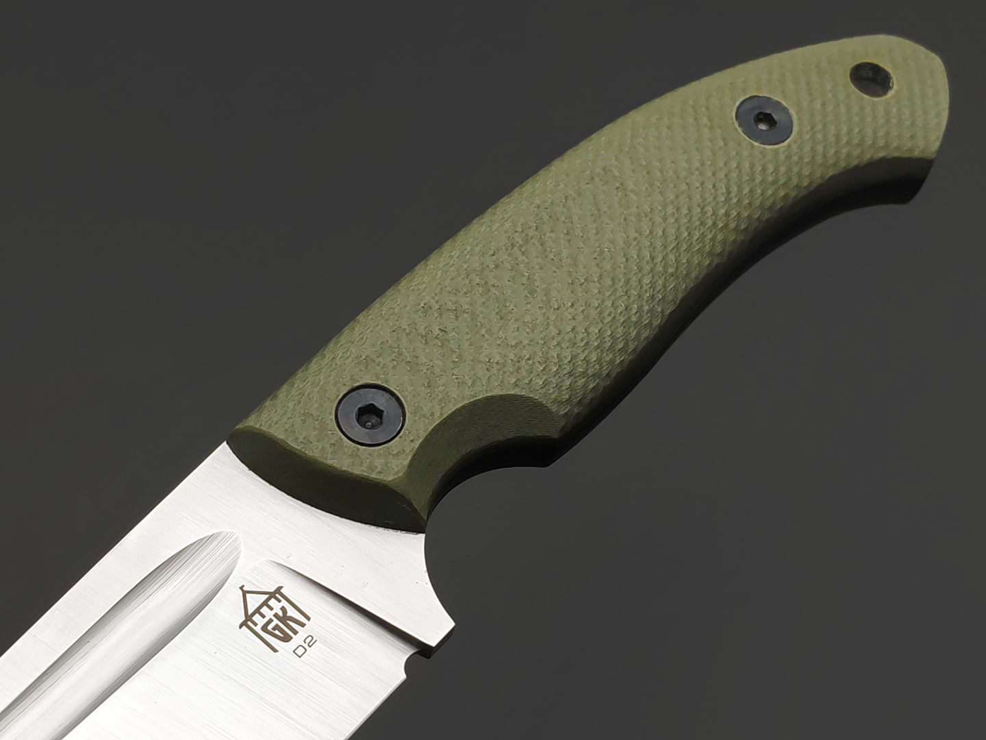 Град Горький нож Райбек №1 сталь D2 satin, рукоять G10 olive&black