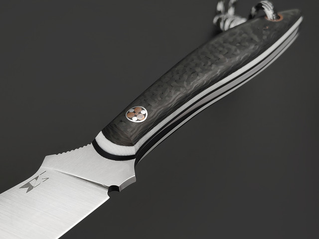7 ножей нож Канадец сталь PGK satin, рукоять Carbon fiber, G10 black & white
