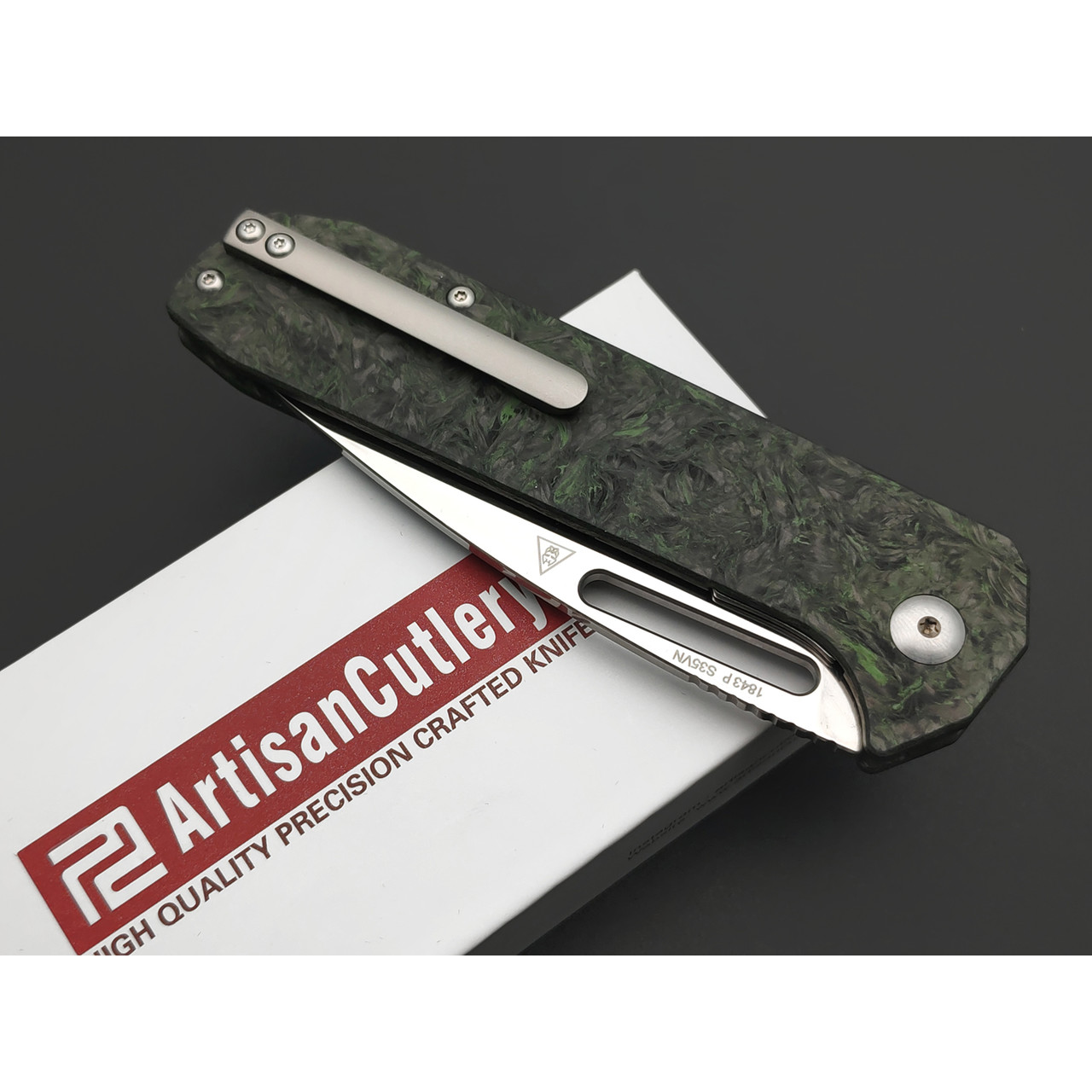 Нож Artisan Cutlery Arion 1843P-DMG сталь S35VN, рукоять Carbon fiber dark matter green