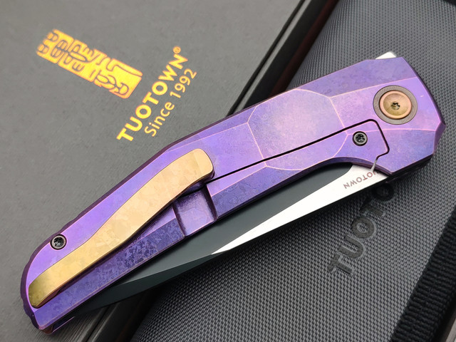 Dyag & TuoTown Limited Edition складной нож FCF TDG-MKP сталь TMAX DLC, рукоять Crystal titanium purple