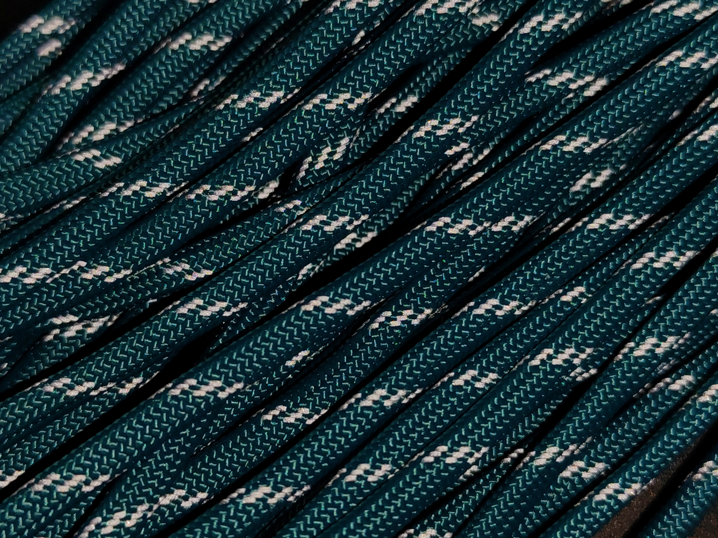 CORD Paracord 550 Светоотражающий Reflective Aquamarine