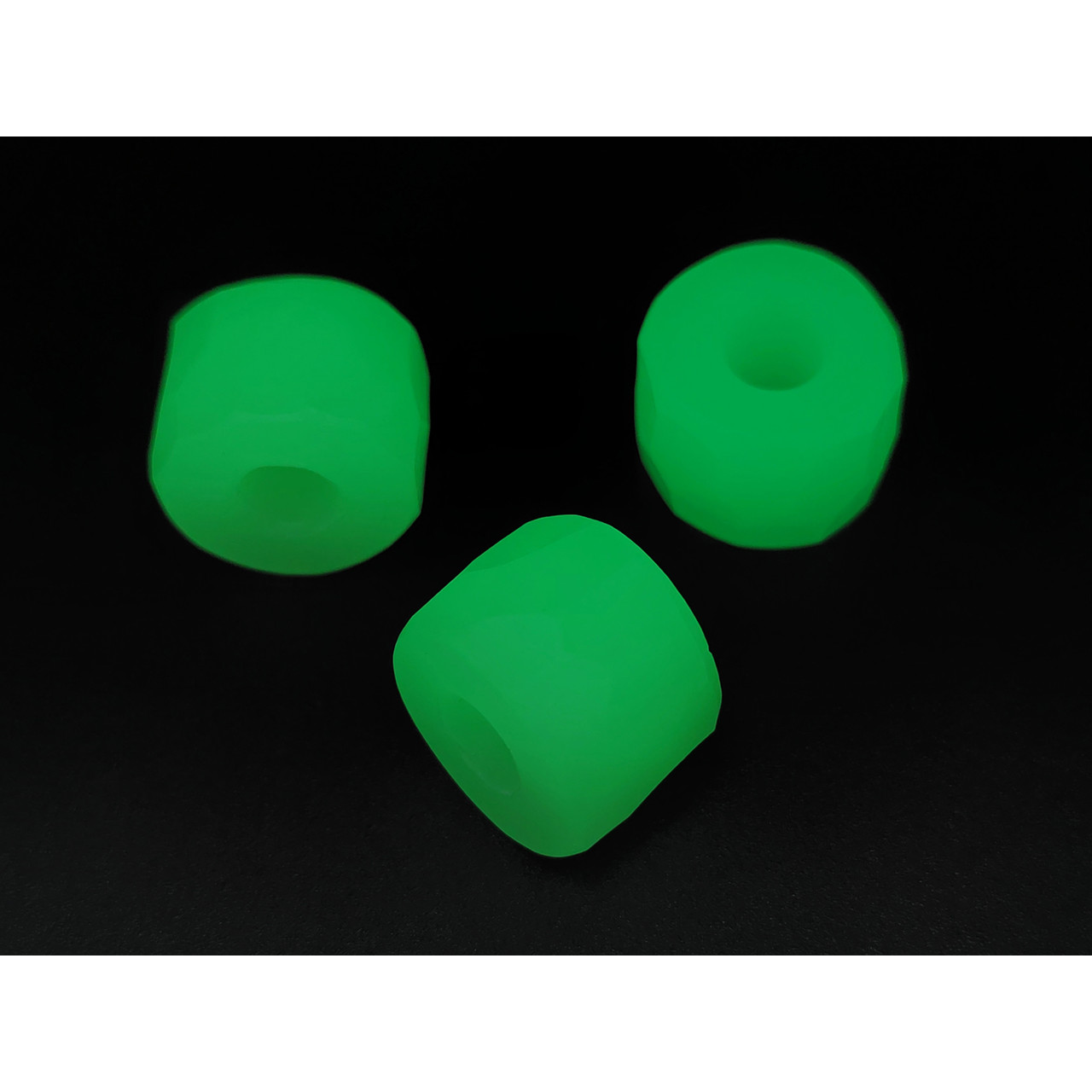 DwarfCustom бусина Гранёная с люминофором transparent Green