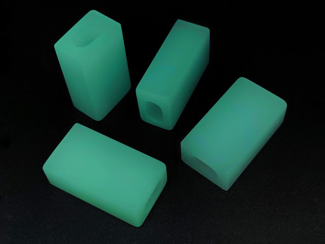 DwarfCustom бусина Brick с люминофором transparent Cyan