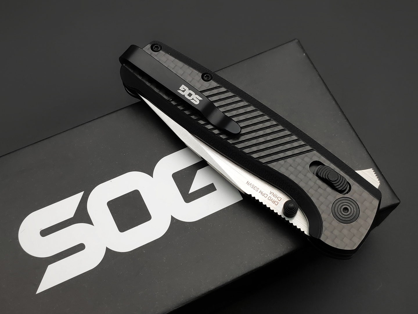 Нож SOG Terminus XR TM1025 сталь CPM S35VN, рукоять Carbon fiber