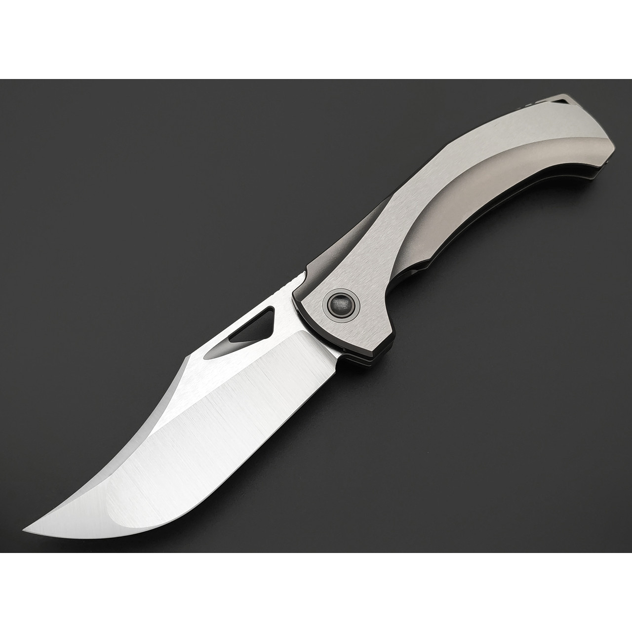TuoTown складной нож Bicornis TBN-MS сталь TMAX satin, рукоять Titanium TC4 Grey