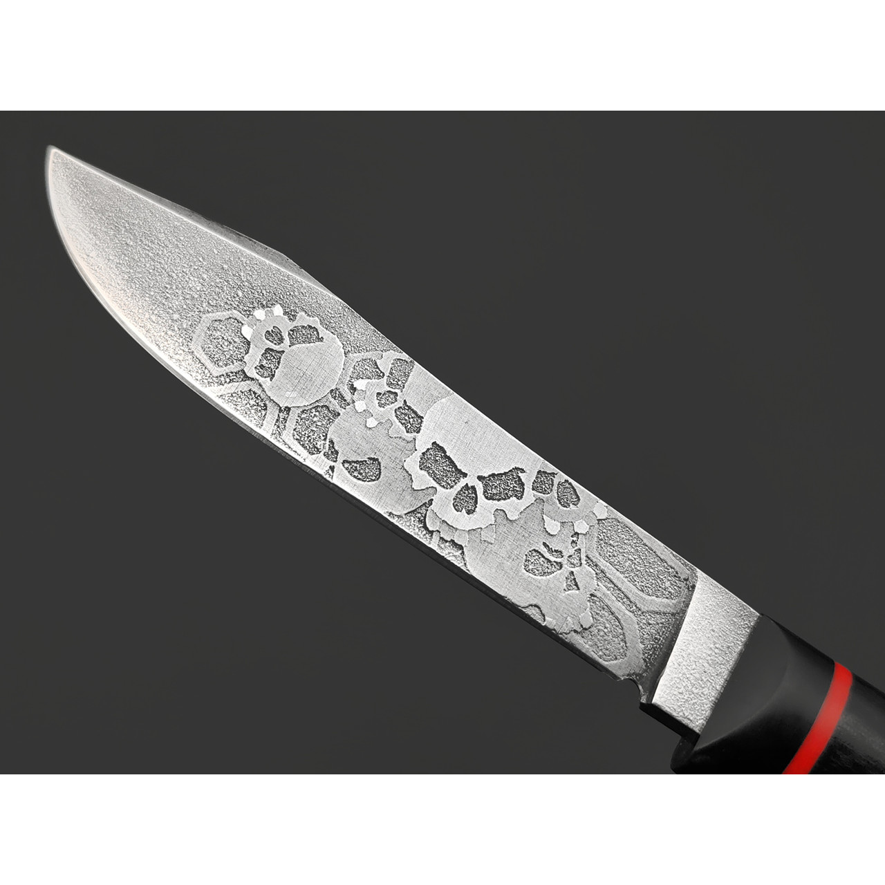 Волчий Век нож Слоник Custom сталь N690 WA худ. травление, Рукоять Микарта, G10, карбон