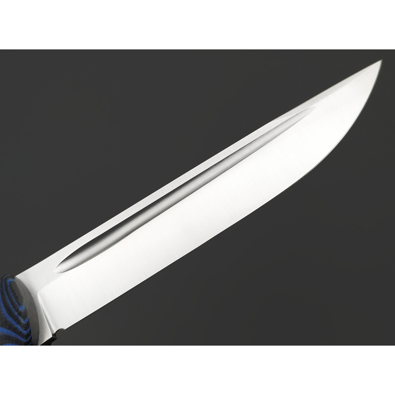 Град Горький нож Пукко сталь D2 satin, рукоять G10 black & blue, латунь