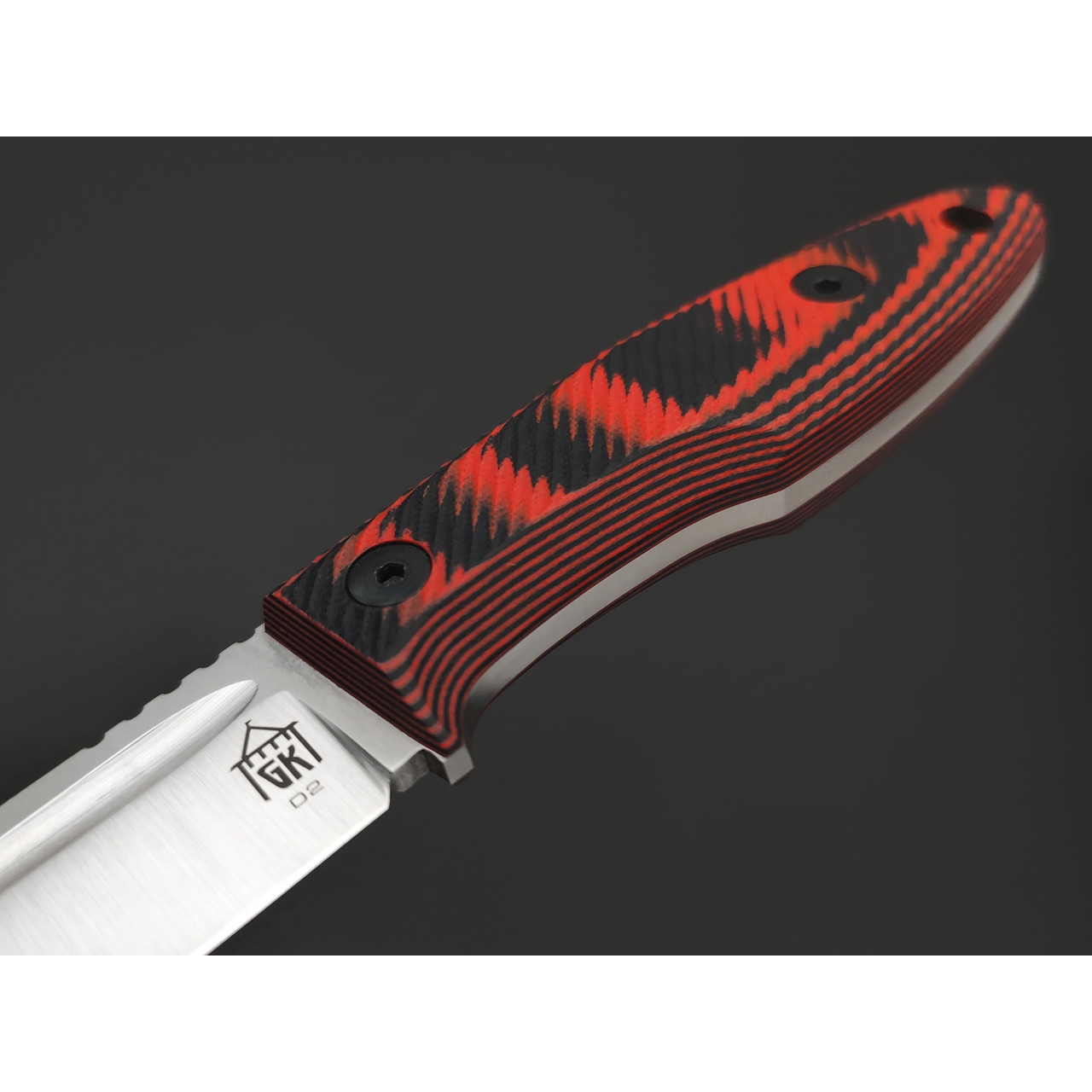 Град Горький нож Байкер сталь D2 satin, рукоять G10 black & red