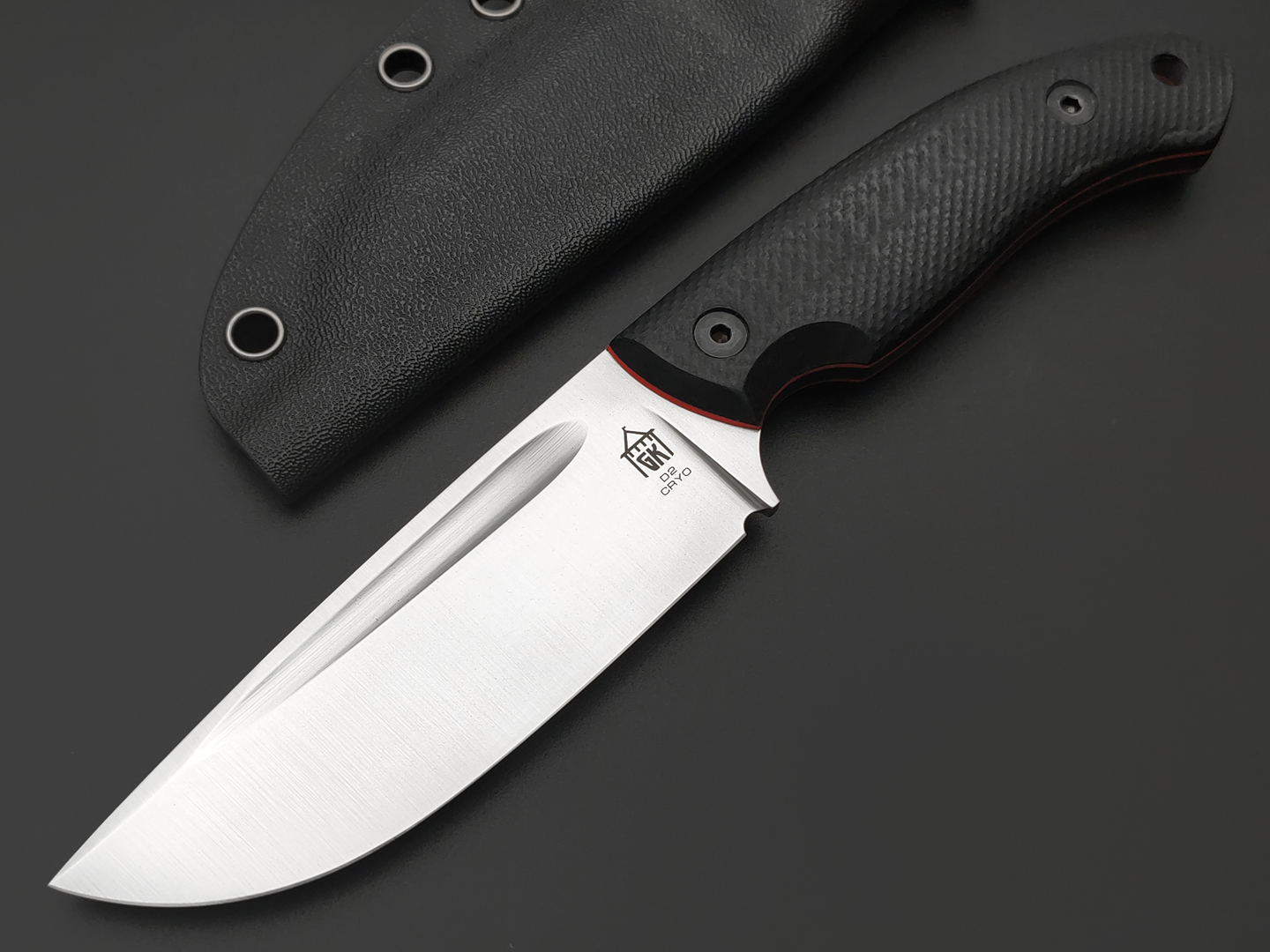 Град Горький нож Райбек 1 сталь D2 satin, рукоять G10 black & red