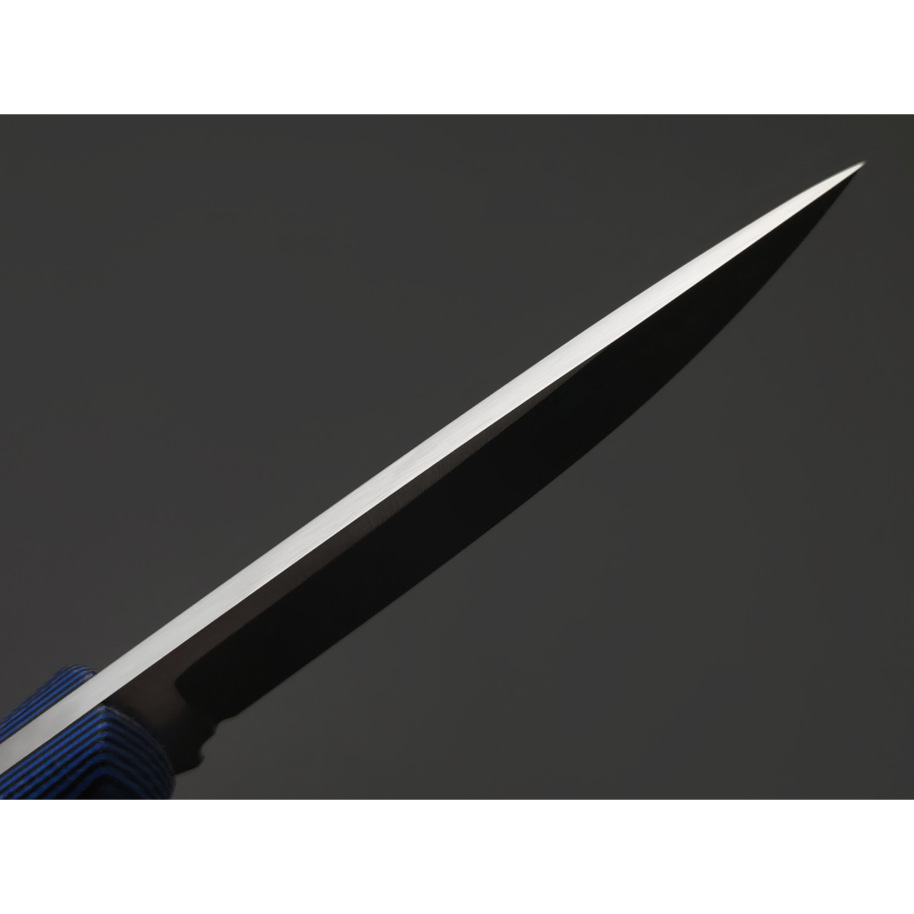 Град Горький нож Оса сталь Х12МФ satin, рукоять G10 black & blue