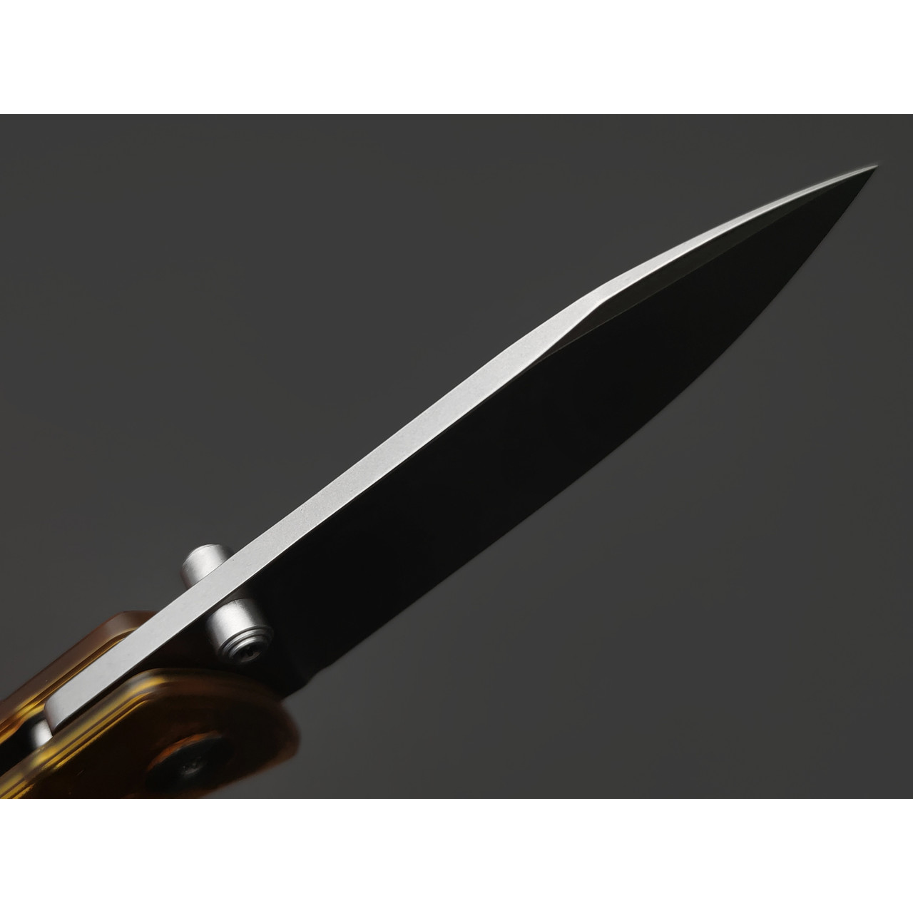 Нож QSP Canary folder QS150-J1 сталь 14C28N стоунвош, рукоять Ultem amber
