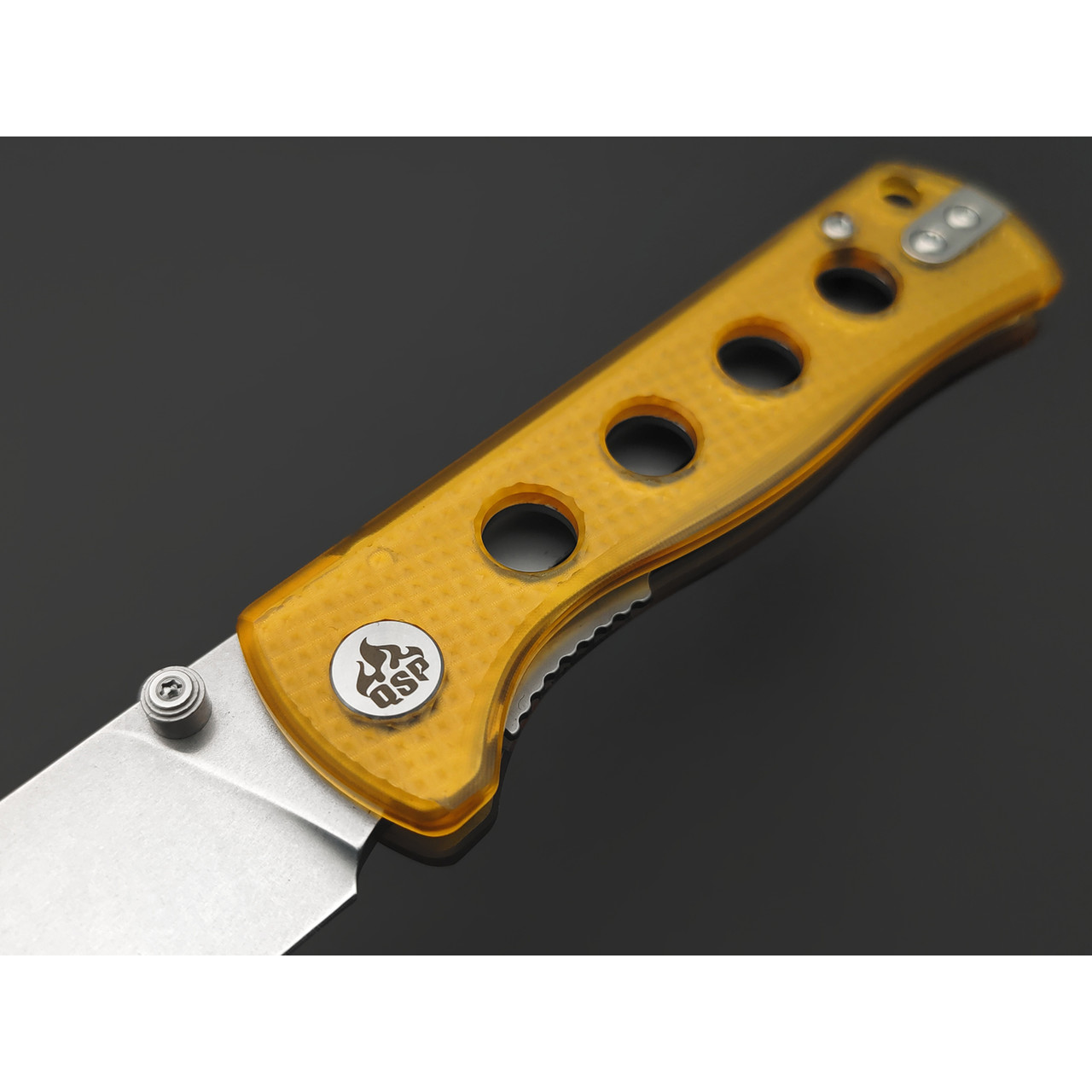 Нож QSP Canary folder QS150-J1 сталь 14C28N стоунвош, рукоять Ultem amber