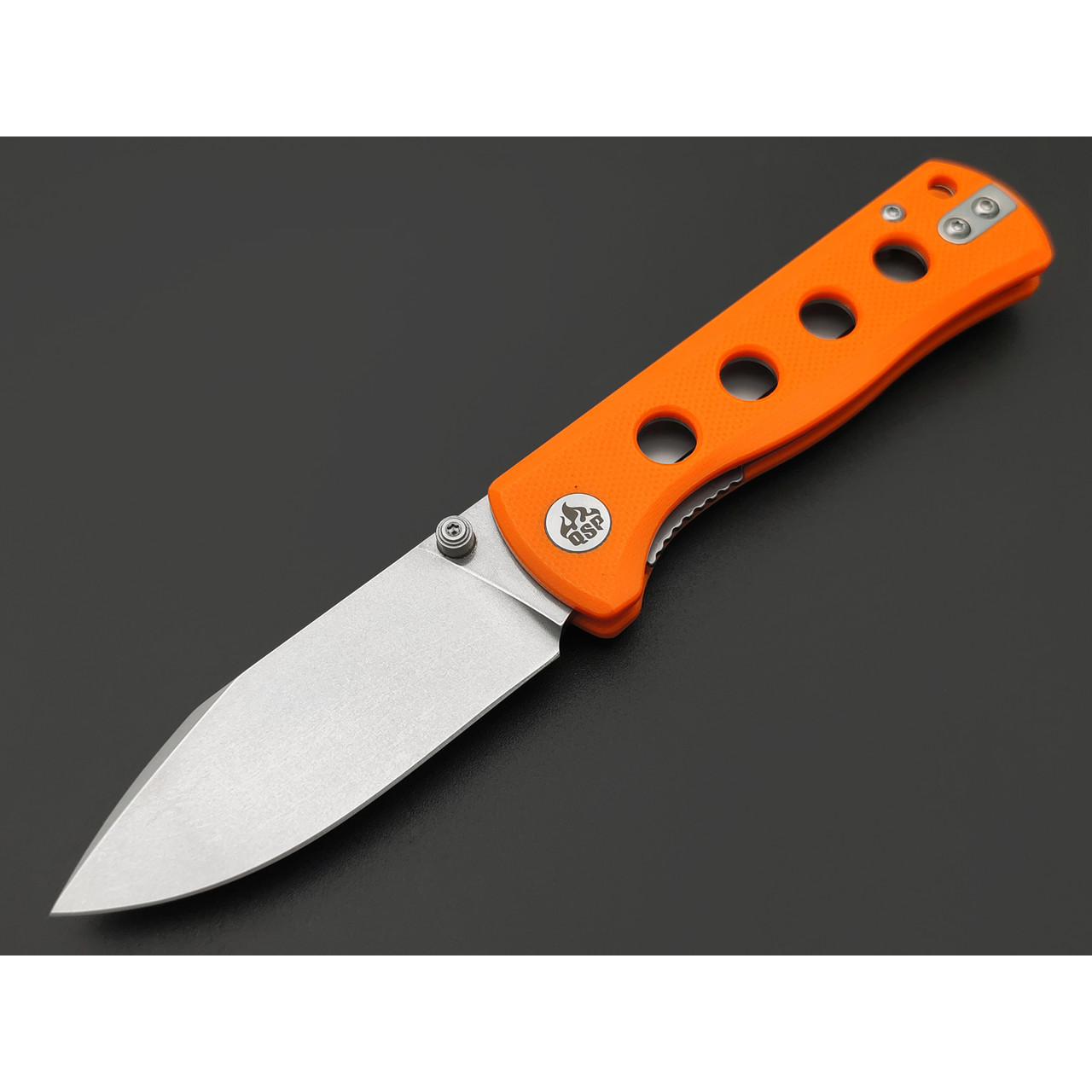 Нож QSP Canary folder QS150-B1 сталь 14C28N стоунвош, рукоять G10 orange