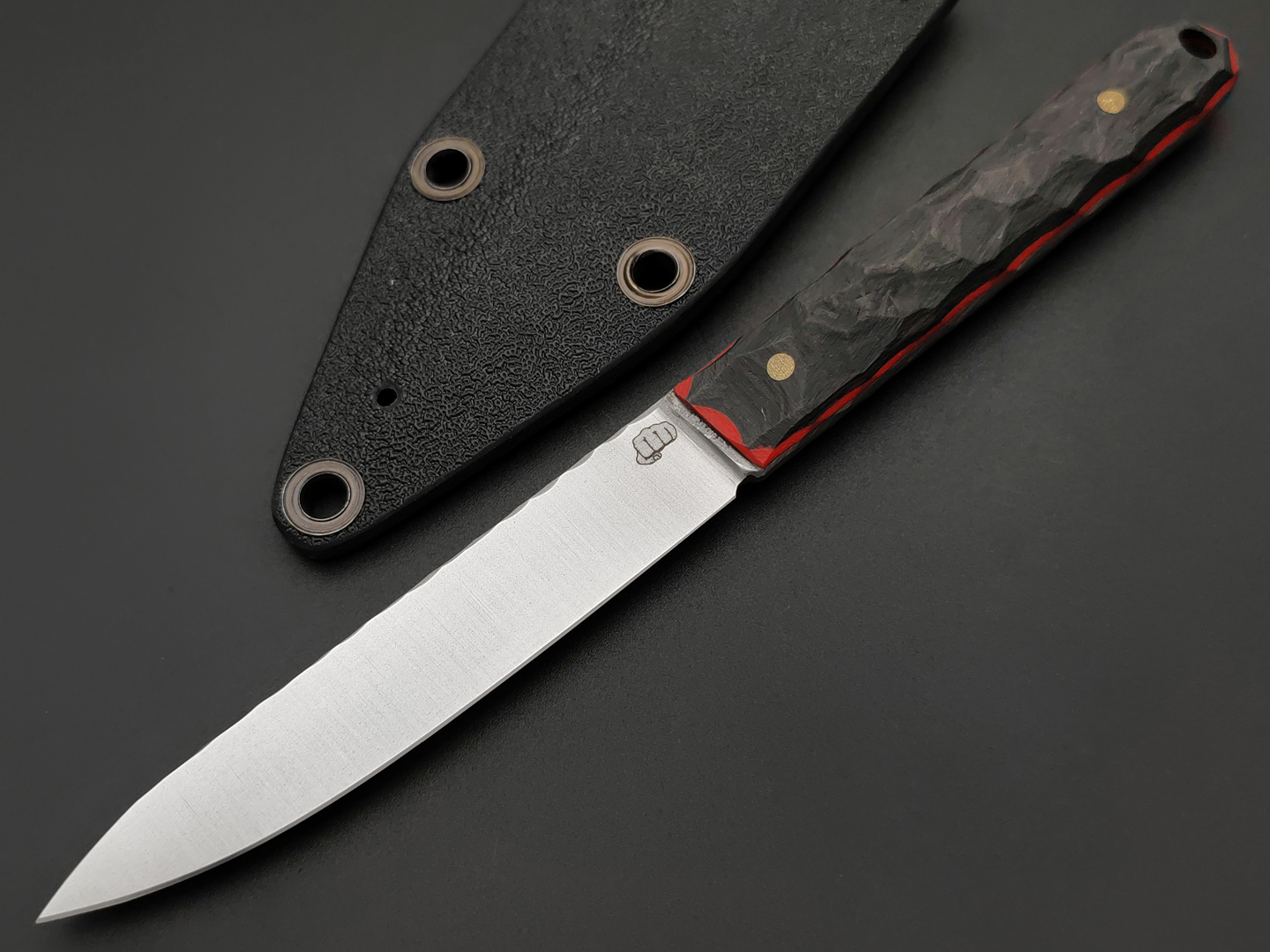 Андрей Кулаков нож Игла-Б KUL0124 сталь Х12МФ, Рукоять carbon fiber, G10 red