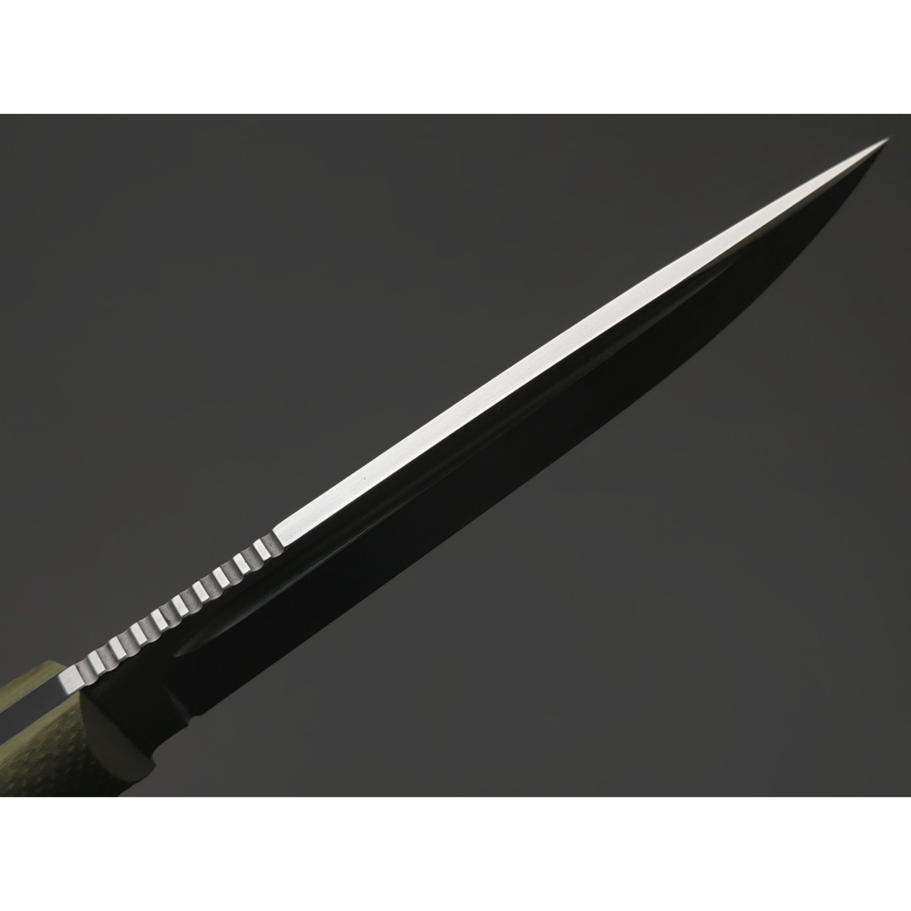 Град Горький нож Тигр сталь VG-10 satin, рукоять G10 olive & black