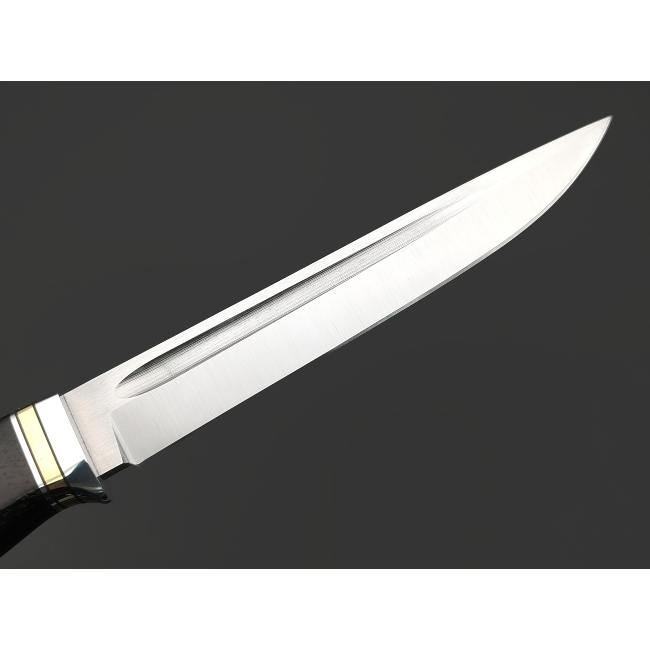 Град Горький нож Техно-Финка сталь VG-10 satin, рукоять Дерево граб, латунь