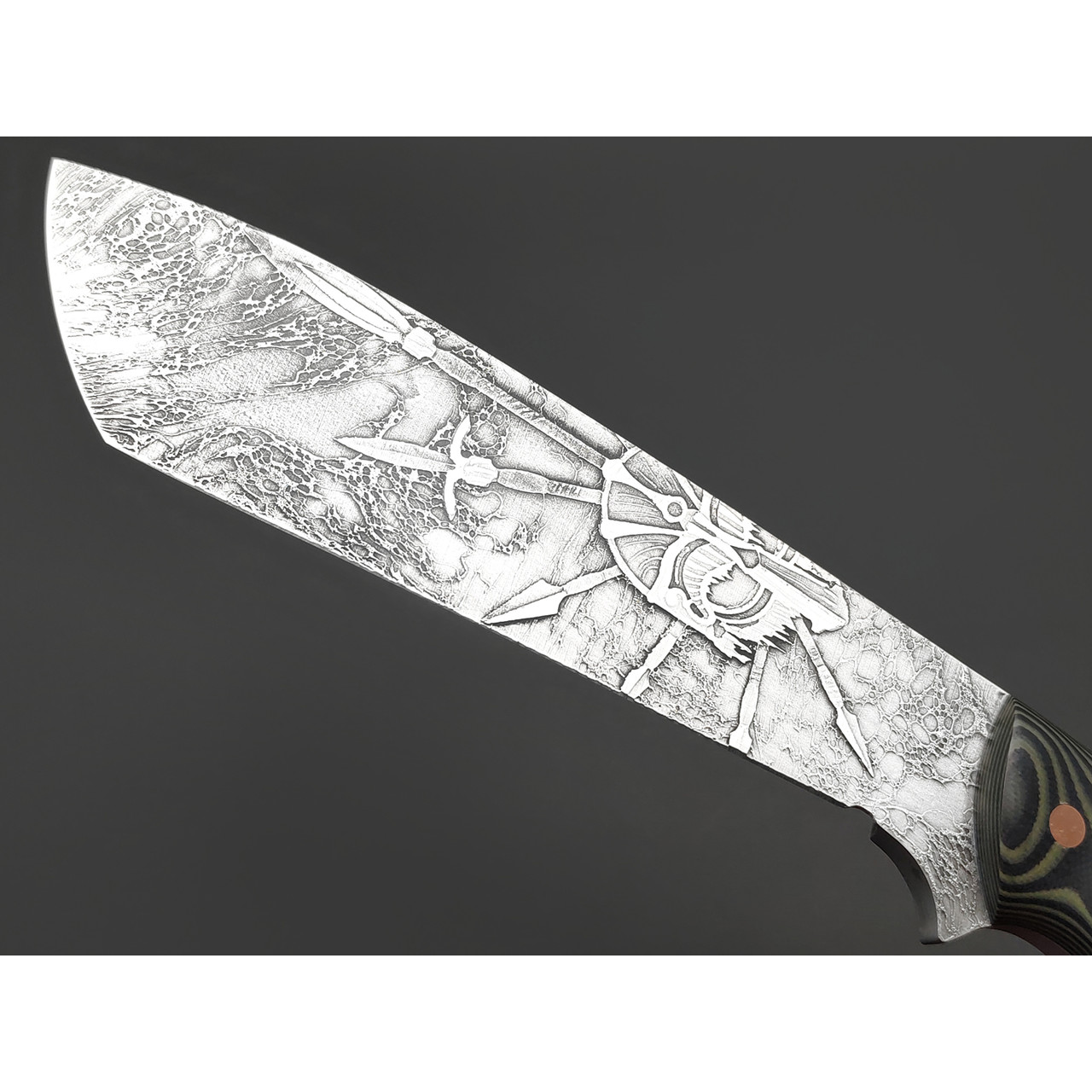 Волчий Век нож ДБ Custom Orc Edition сталь 1.4116 WA худ. травление, рукоять G10, медь