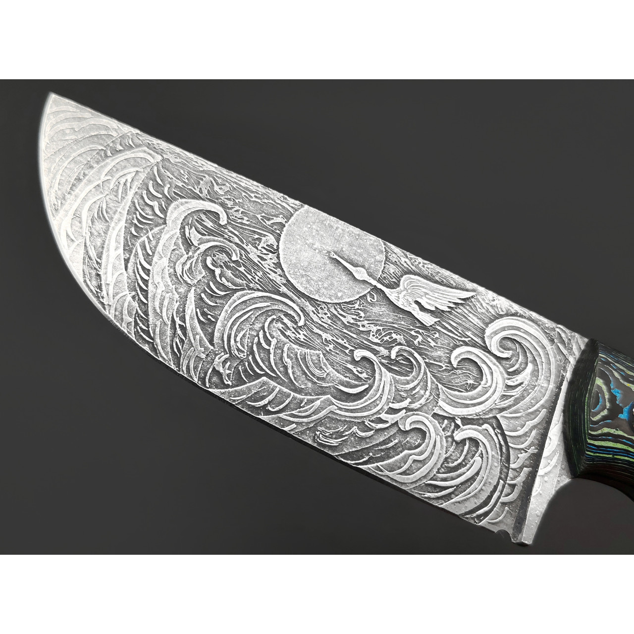 Волчий Век нож Шихан Custom Хокусай Edition сталь PGK WA, рукоять Carbon fiber laminate, G10
