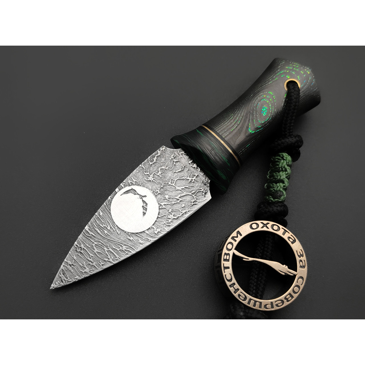 Волчий Век нож Драконий Зуб сталь Magnacut WA худ. травление, рукоять Carbon fiber pearl